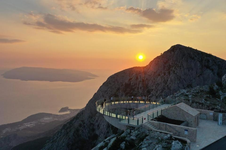Villa Bougenvilia Tomas Tucepi Ngoại thất bức ảnh