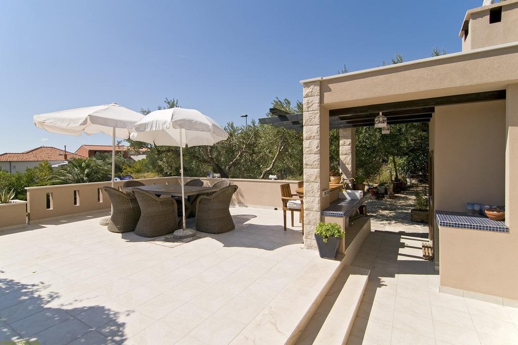 Villa Bougenvilia Tomas Tucepi Ngoại thất bức ảnh