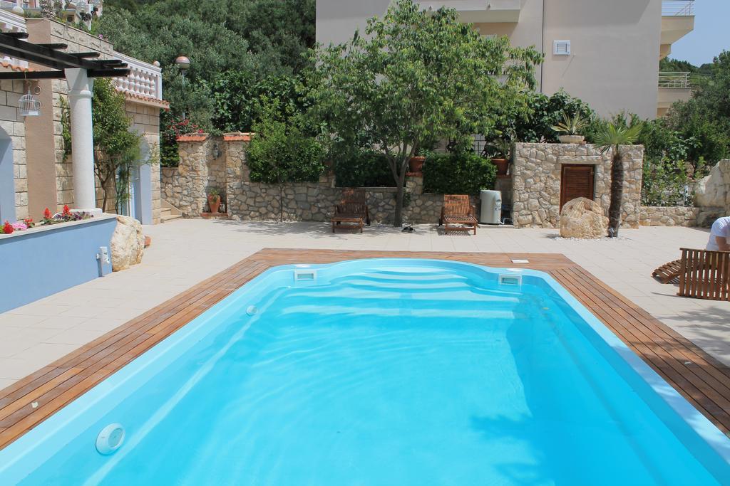 Villa Bougenvilia Tomas Tucepi Ngoại thất bức ảnh