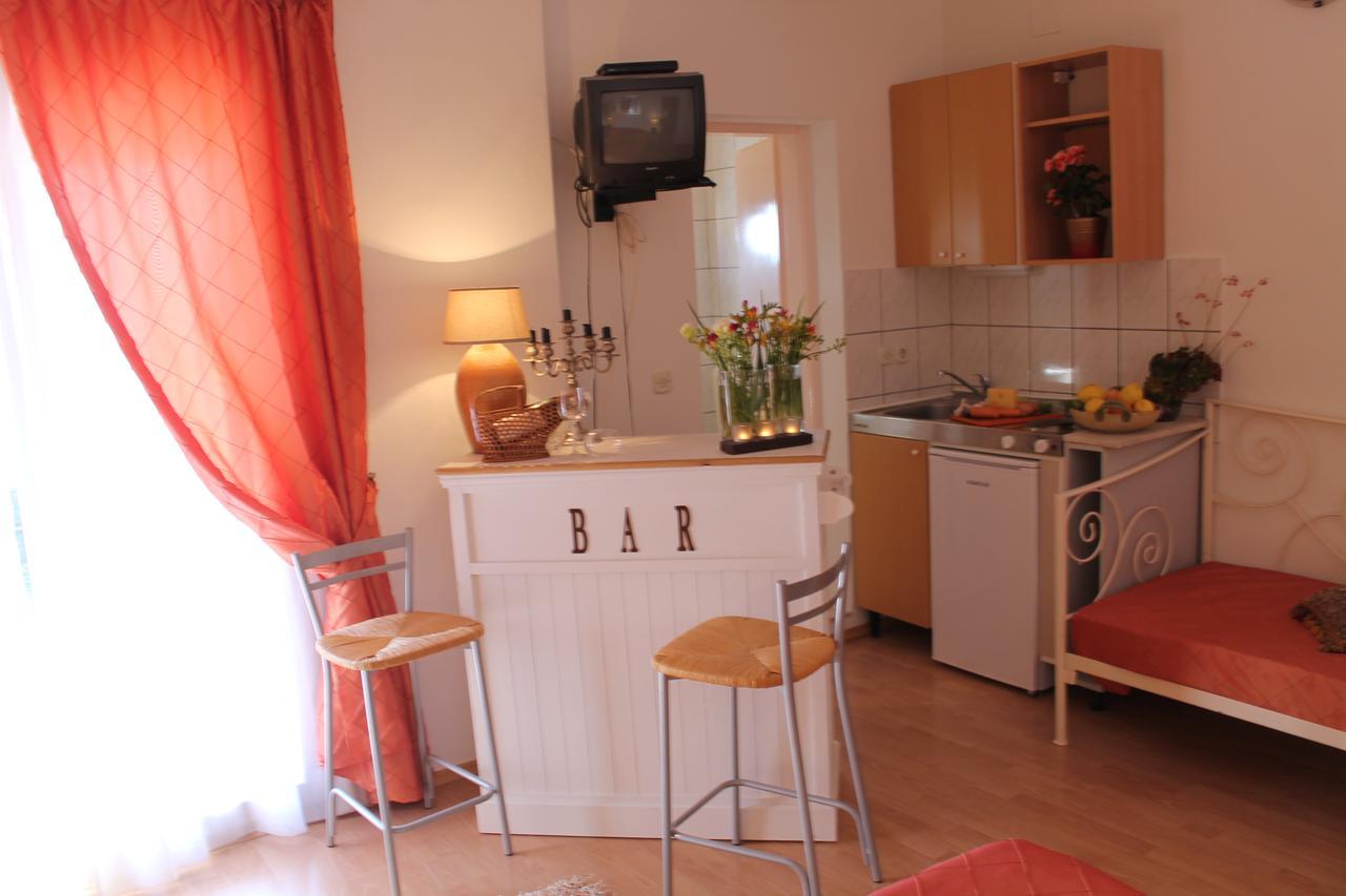 Villa Bougenvilia Tomas Tucepi Ngoại thất bức ảnh
